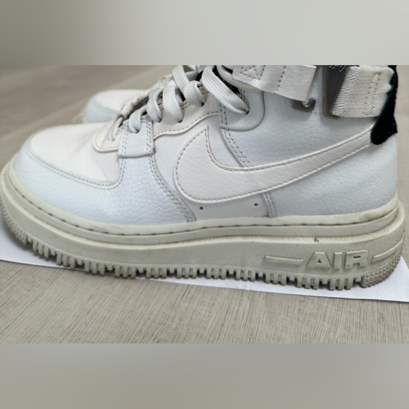 Nike Air Force One High Top - Picture 1 of 4